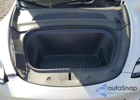 2022 Tesla Model Y from USA, damaged, VIN 7SAYGDEE0NF444002